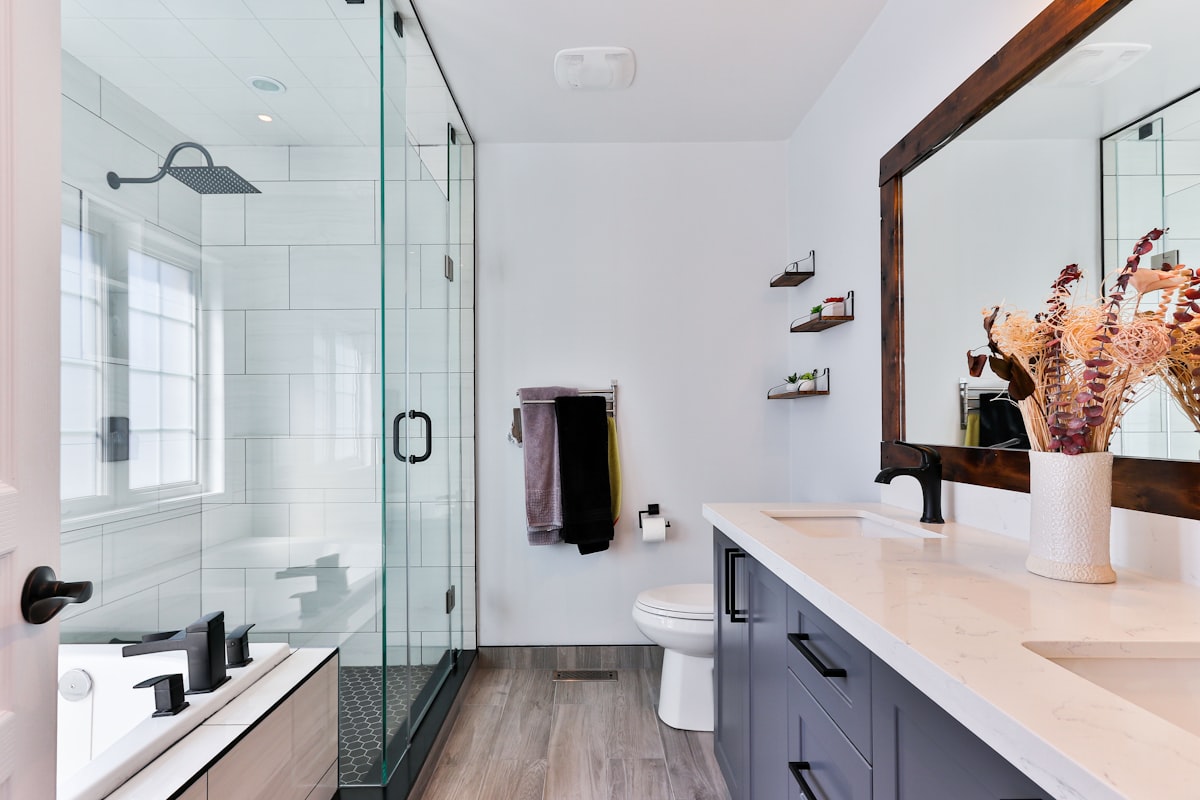 High-end sanitary ware sourcing and specification display